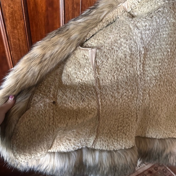 Tasha Polizzi Tan Faux Fur Teddy Jacket - Picture 9 of 9